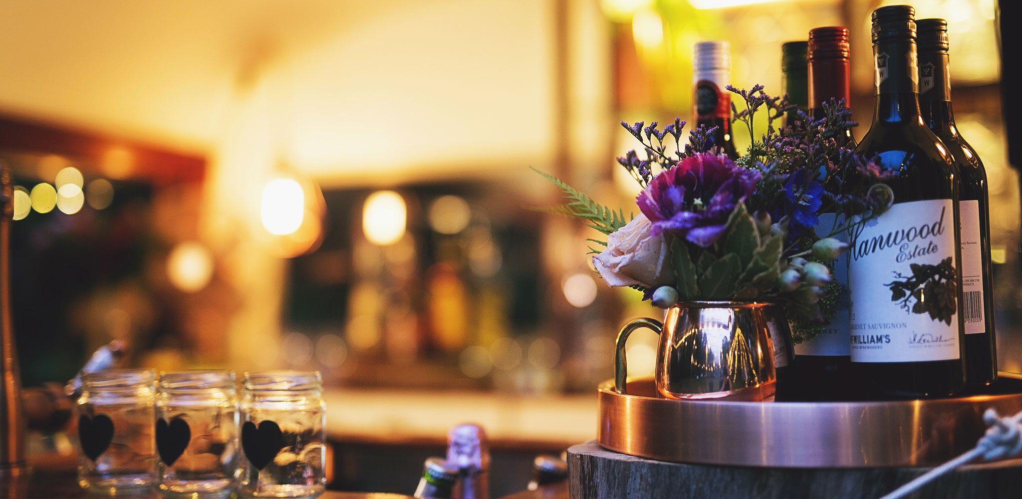 wine-glass-wedding-bar